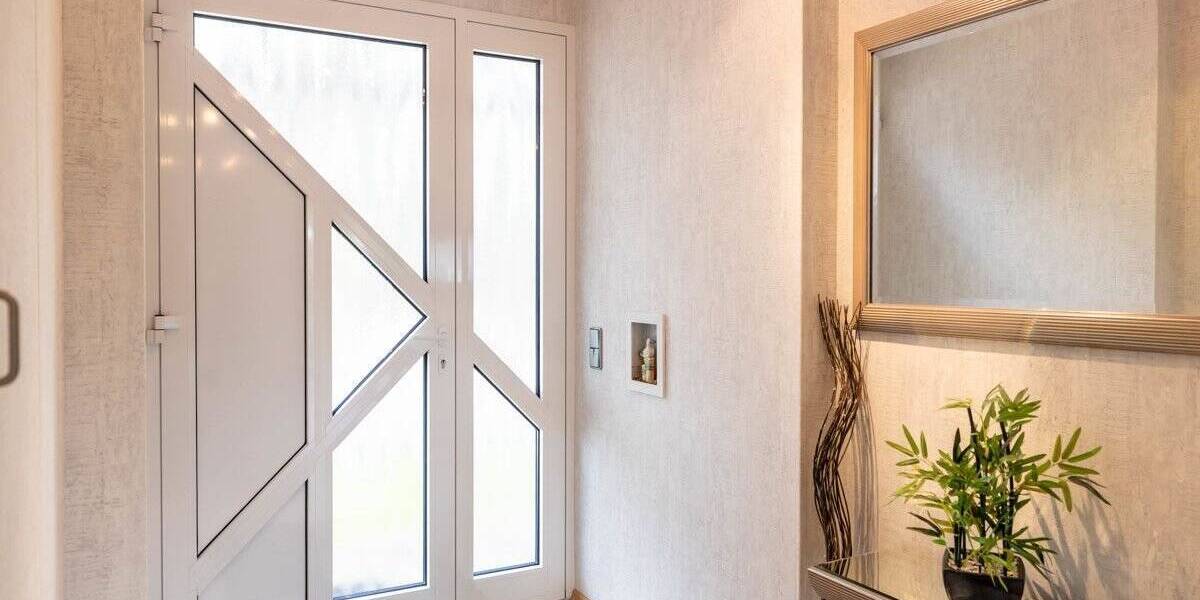 *** ZWEIFAMILIENHAUS in TOP LAGE mit TOP ZUSTAND und MODERNISIERTEM DACH *** 5 zimmer