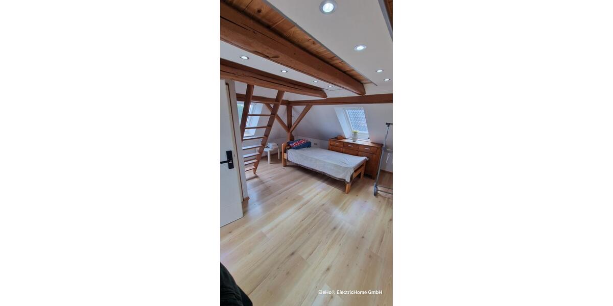 Dachgeschoßwohnung Varel - 1.5 Zimmer, 56 m&sup2;, 476&euro; | Angebot:26033146