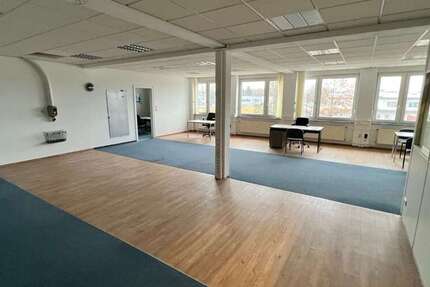 Büro in Lübeck 2.800 € 400 m²