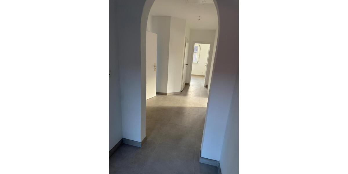 Dachgeschoßwohnung Westerstede - 3 Zimmer, 81 m&sup2;, 995&euro; | Angebot:25637489