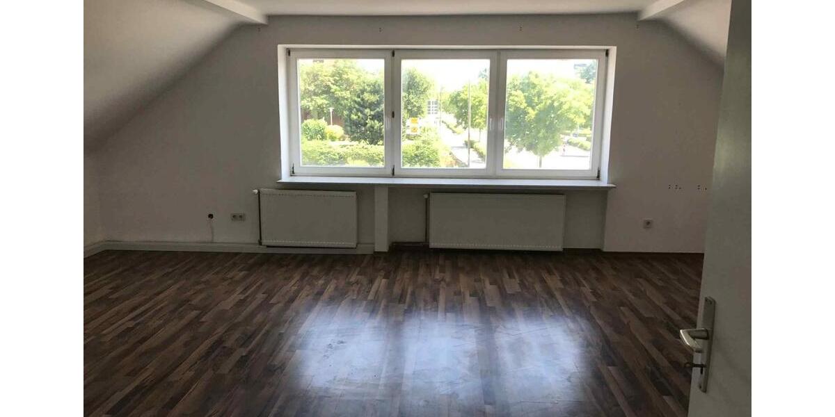 Dachgeschoßwohnung Oldenburg Dobbenviertel - 3.5 Zimmer, 100 m&sup2;, 1.150&euro; | Angebot:26677748
