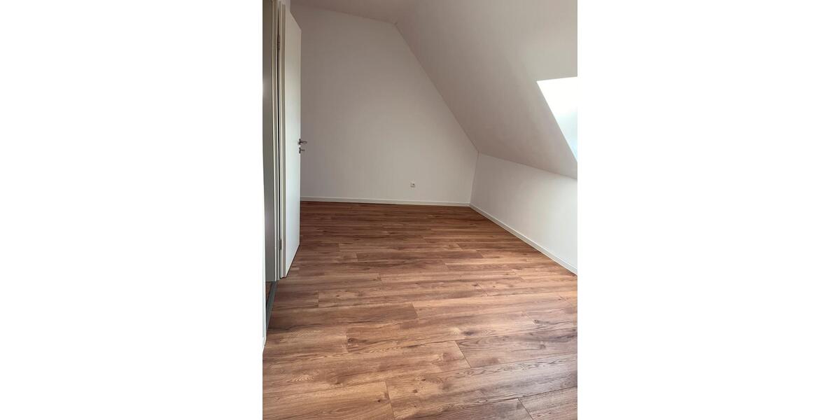 Reihenhaus Oldenburg Drielaker-Moor - 6 Zimmer, 132 m&sup2;, 1.750&euro; | Angebot:25056780