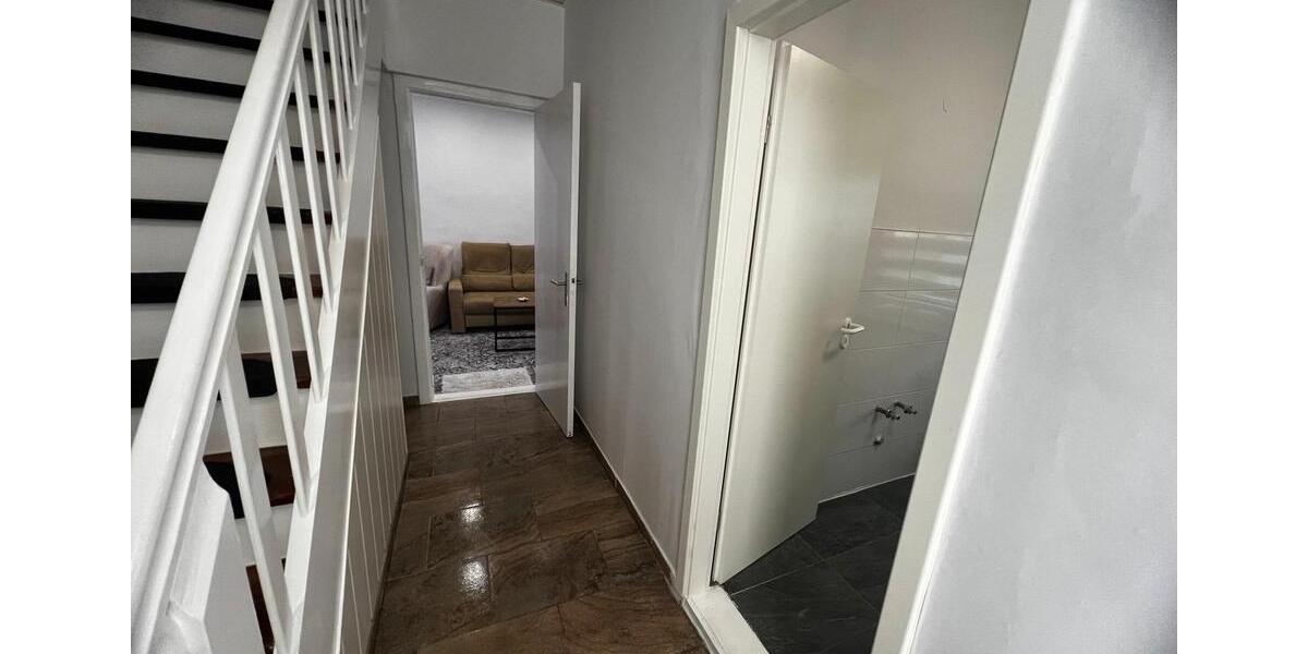 Doppelhaushälfte Brake (Unterweser) - 4 Zimmer, 160 m&sup2;, 145.000&euro; | Angebot:25841872