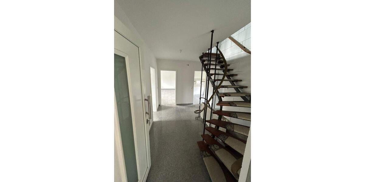 Mehrfamilienhaus, Wohnhaus Brake - 5 Zimmer, 93 m&sup2;, 209.900&euro; | Angebot:25142200