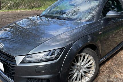Audi TT 140.000 km 19.800 &euro; Oldenburg 26133