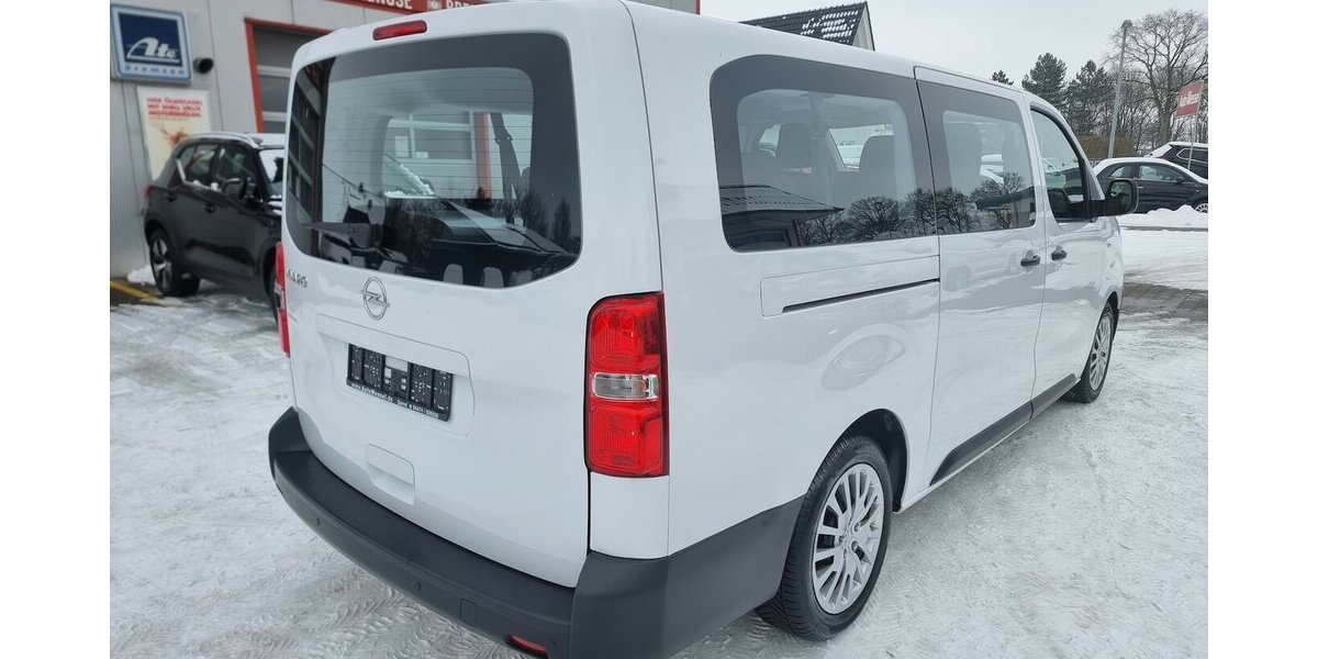 Opel Vivaro Edition M 9-Sitzer Automatik Zafira Life 87.900 km 28.900 &euro; Garrel 49681