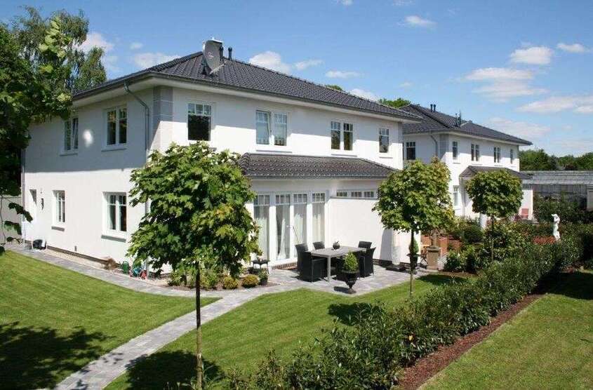 Haus zum Kaufen in Wiefelstede 372.600 € 121 m²