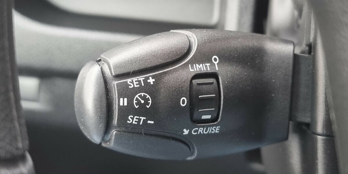 Opel Vivaro Edition M 9-Sitzer Automatik Zafira Life 87.900 km 28.900 &euro; Garrel 49681