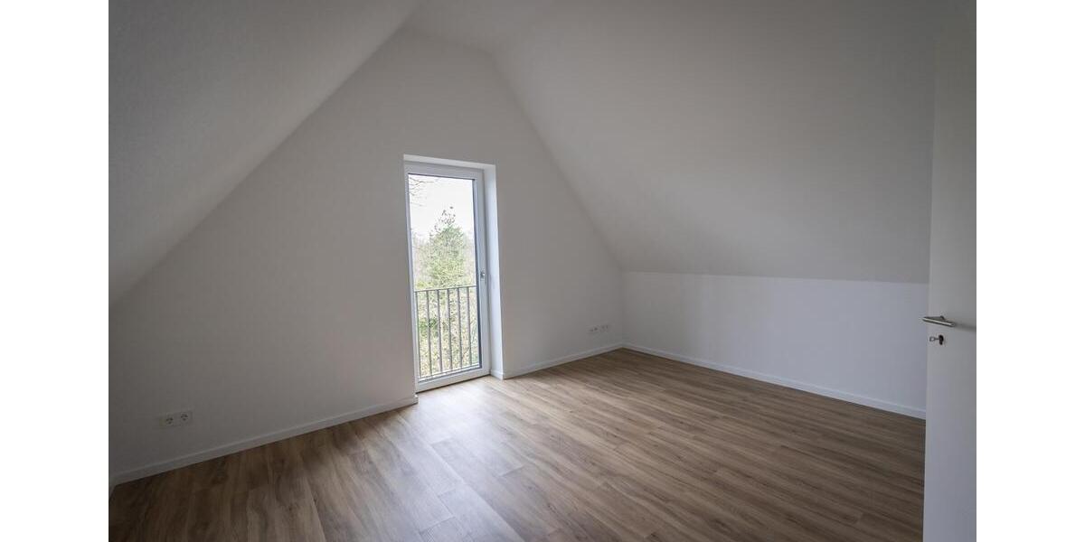 Reihenhaus Edewecht - 6 Zimmer, 122 m&sup2;, 1.680&euro; | Angebot:24992121