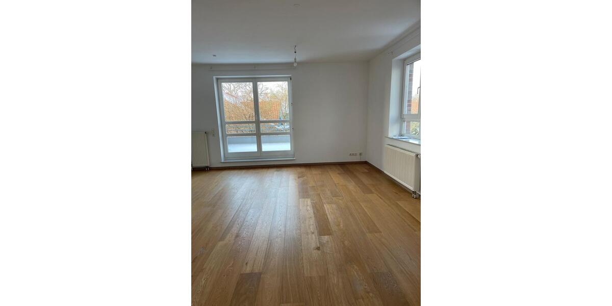 Etagenwohnung Oldenburg Bloherfelde - 2 Zimmer, 81 m&sup2;, 980&euro; | Angebot:25055188