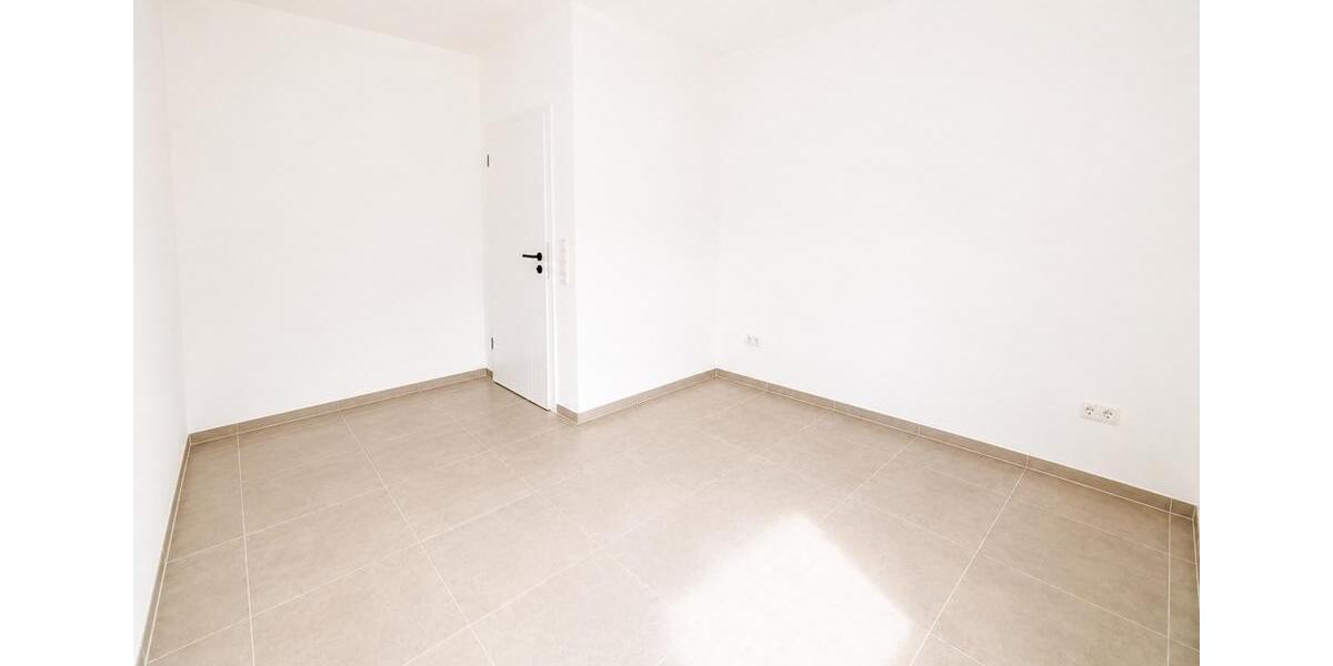 Etagenwohnung Oldenburg Kreyenbrück - 6 Zimmer, 12 m&sup2;, 480&euro; | Angebot:26632517