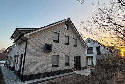 Haus Oldenburg Ziegelhof - 4 Zimmer, 120 m&sup2;, 1.400&euro; | Angebot:26197216