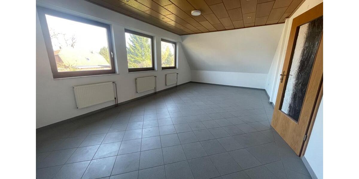Etagenwohnung Westerstede - 3 Zimmer, 95 m&sup2;, 885&euro; | Angebot:26339359