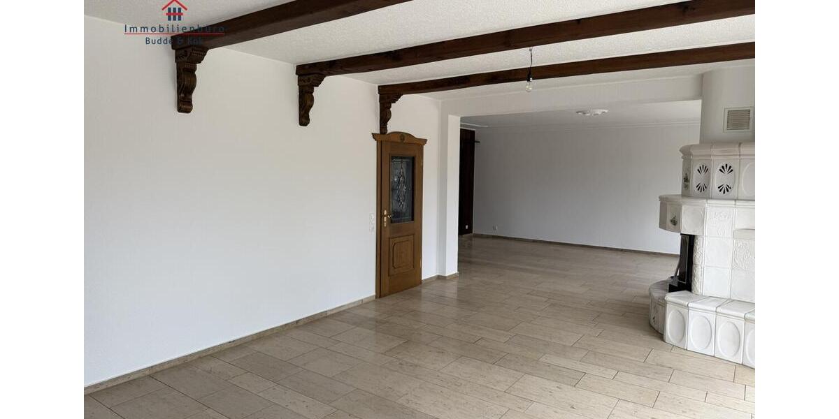 Doppelhaushälfte Friesoythe - 7 Zimmer, 233 m&sup2;, 1.500&euro; | Angebot:26247200