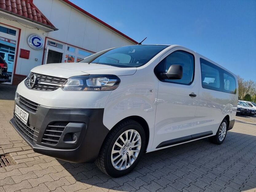 Zafira Life