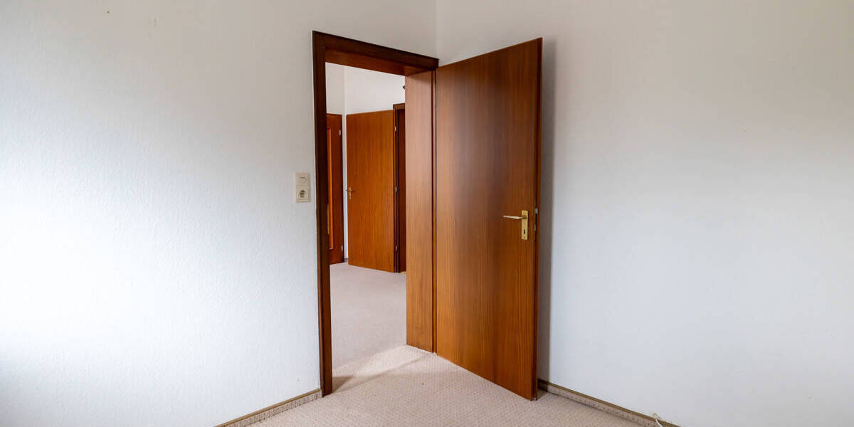 Etagenwohnung Ganderkesee Neuenlande - 6 Zimmer, 145 m&sup2;, 149.000&euro; | Angebot:25846192