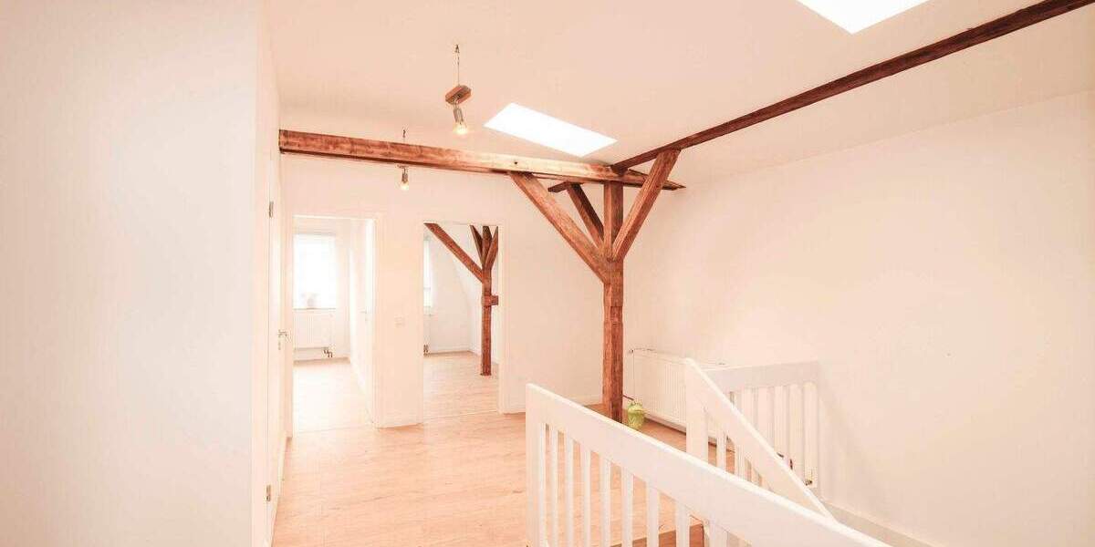 Sanierte Maisonette Wohnung in Fußgängerzone verschieden Nutzbar (z. B. auch als Büro oder Praxis) 4 zimmer