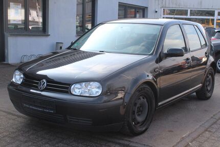 VW Golf 200.000 km 690 &euro; Edewecht 26188