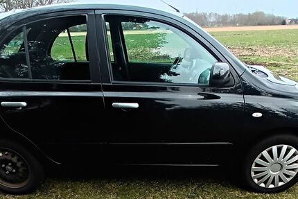 Nissan Micra 173.000 km 2.450 &euro; Altenoythe 26169