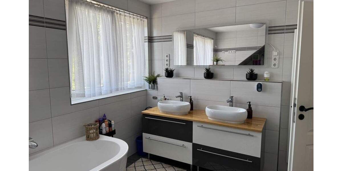 Einfamilienhaus Wiefelstede / Ofenerfeld Ofenerfeld - 8 Zimmer, 217 m&sup2;, 549.000&euro; | Angebot:25729364