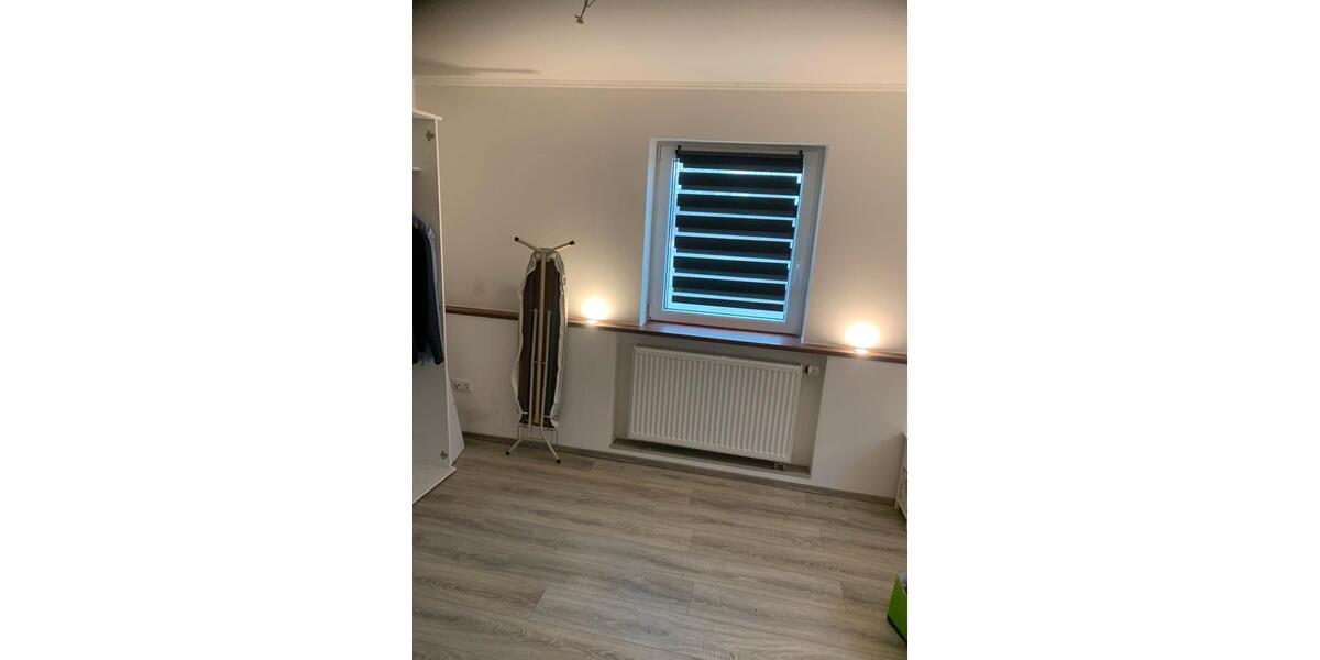 Etagenwohnung Elsfleth - 3 Zimmer, 80 m&sup2;, 550&euro; | Angebot:24853046