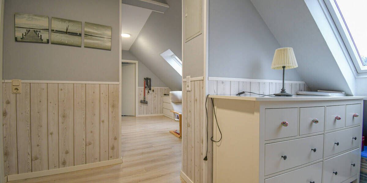 Einfamilienhaus Edewecht Jeddeloh II - 4 Zimmer, 127 m&sup2;, 319.000&euro; | Angebot:26081053