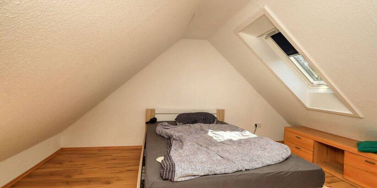 Mehrfamilienhaus, Wohnhaus Westerstede Howiek - 8 Zimmer, 187 m&sup2;, 335.000&euro; | Angebot:26345997