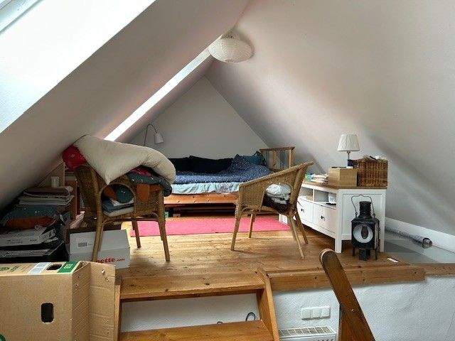 Provisionsfrei - Schöne Doppelhaushälfte mit möbliertes Appartement in idyllischer Stadtlage Nähe der Universität! 4 zimmer