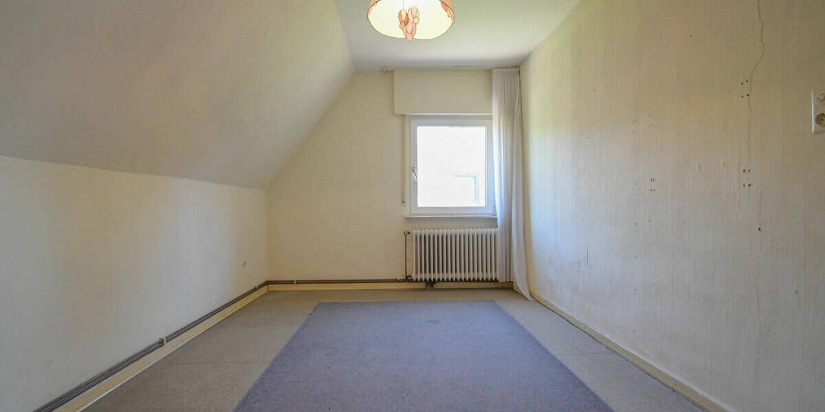 Einfamilienhaus Bösel Edewechterdamm - 4 Zimmer, 143 m&sup2;, 199.000&euro; | Angebot:25692594