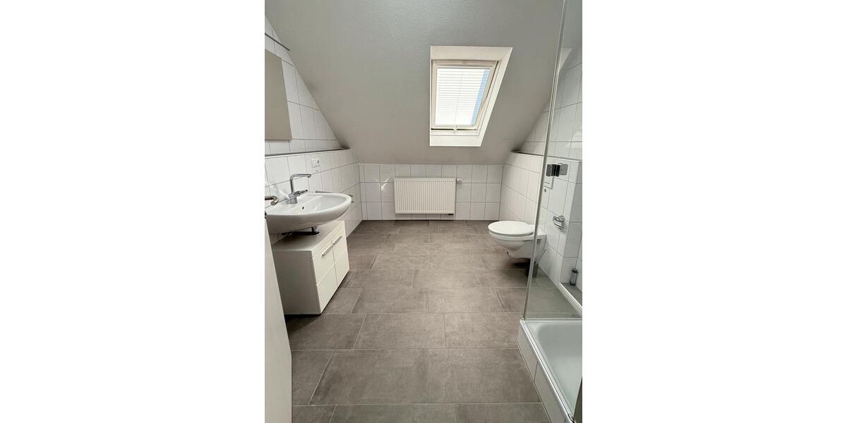 Etagenwohnung Friesoythe - 3 Zimmer, 96 m&sup2;, 1.000&euro; | Angebot:25365327