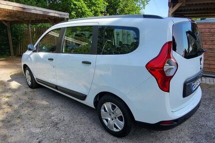Dacia Lodgy 224.950 km 8.400 &euro; Oldenburg 26122
