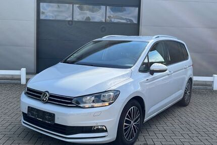 VW Touran 103.667 km 18.999 &euro; Ganderkesse 27777
