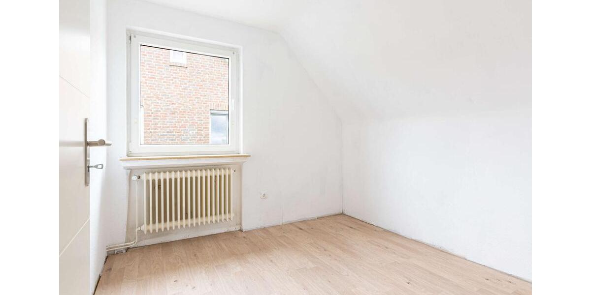 Dachgeschoßwohnung Rastede - 3 Zimmer, 69 m&sup2;, 690&euro; | Angebot:26267966
