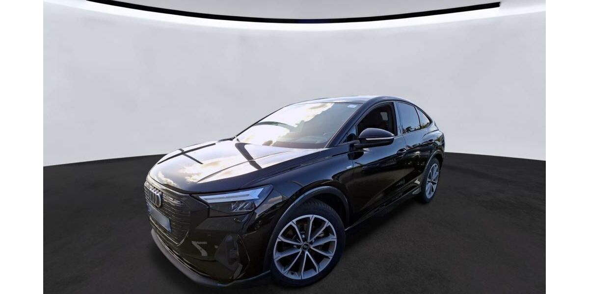 Audi Q4 e-tron 42.695 km 28.800 &euro; Rastede/ Wahnbek 26180