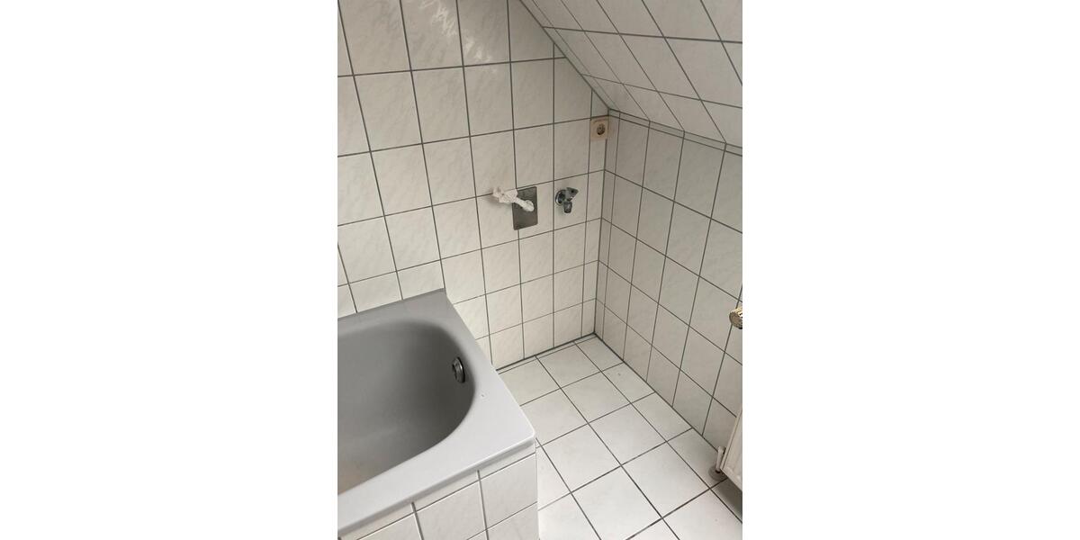 Dachgeschoßwohnung Ganderkesee - 3 Zimmer, 76 m&sup2;, 650&euro; | Angebot:26322893