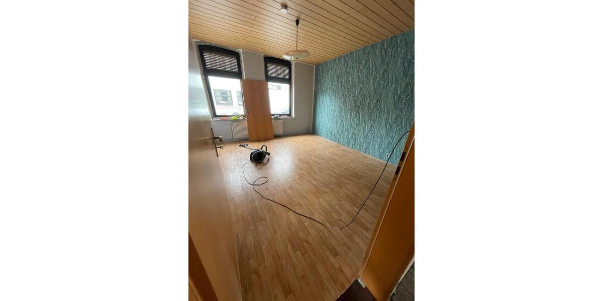 Einfamilienhaus Oldenburg Kreyenbrück - 9 Zimmer, 194 m&sup2;, 410.000&euro; | Angebot:26716551
