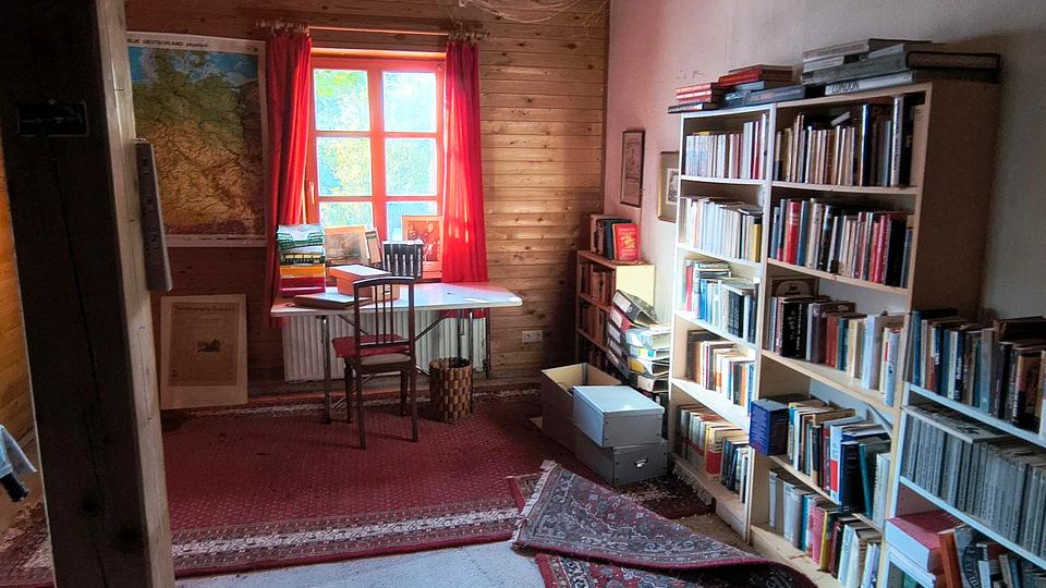 Einfamilienhaus Jade - 10 Zimmer, 315 m&sup2;, 395.000&euro; | Angebot:26321102
