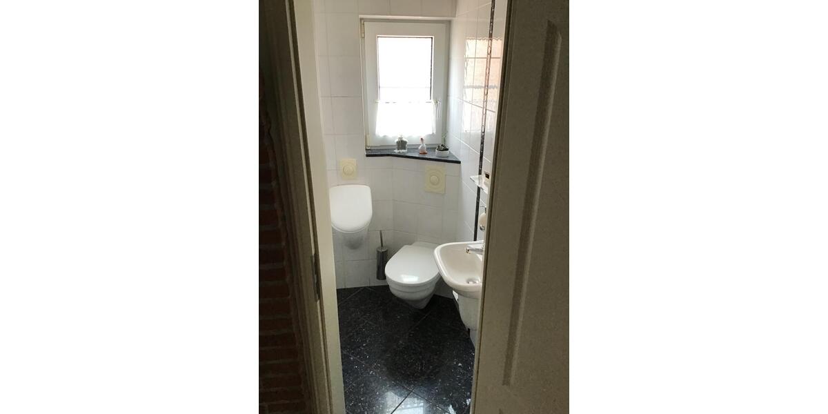 Erdgeschoßwohnung Bad Zwischenahn - 4 Zimmer, 107 m&sup2;, 1.200&euro; | Angebot:26545038
