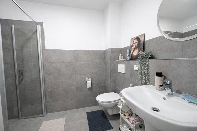 Neuwertige 2-Zimmer-Eigentumswohnung mit 35 m² Balkon, Aufzug & Stellplatz – zentral und ruhig in Oldenburg-Eversten 2 zimmer