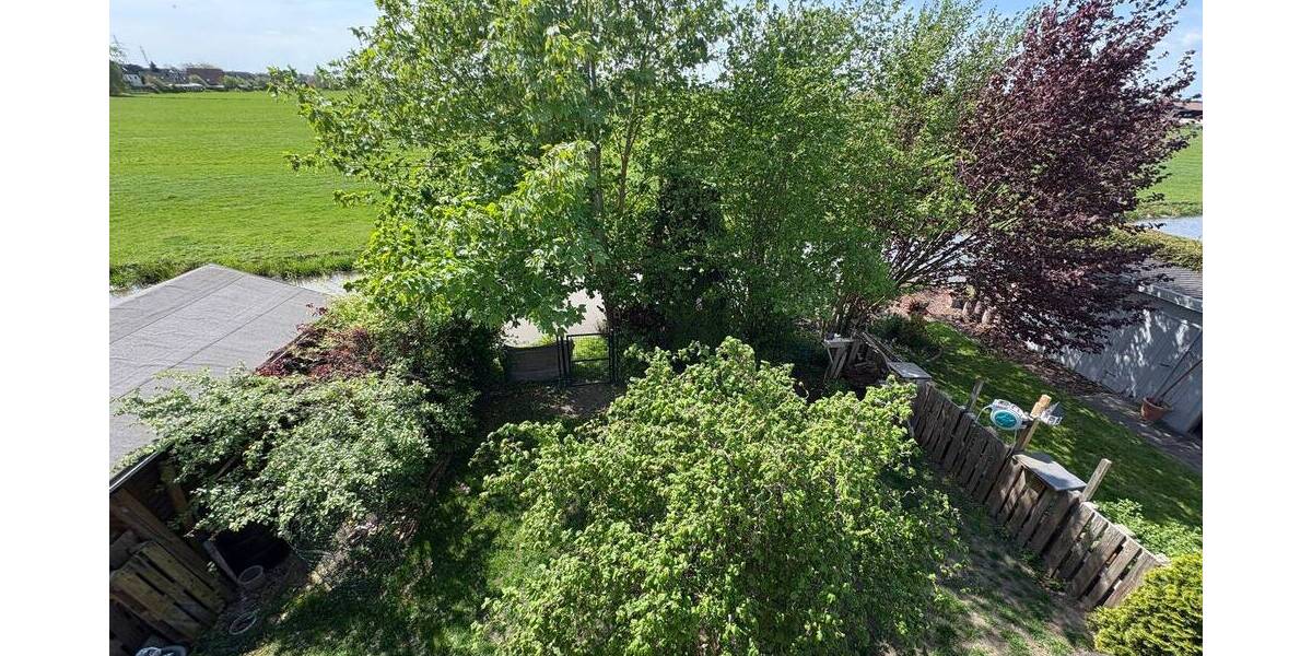Mehrfamilienhaus, Wohnhaus Berne Ranzenbüttel - 7 Zimmer, 326 m&sup2;, 349.000&euro; | Angebot:25742327