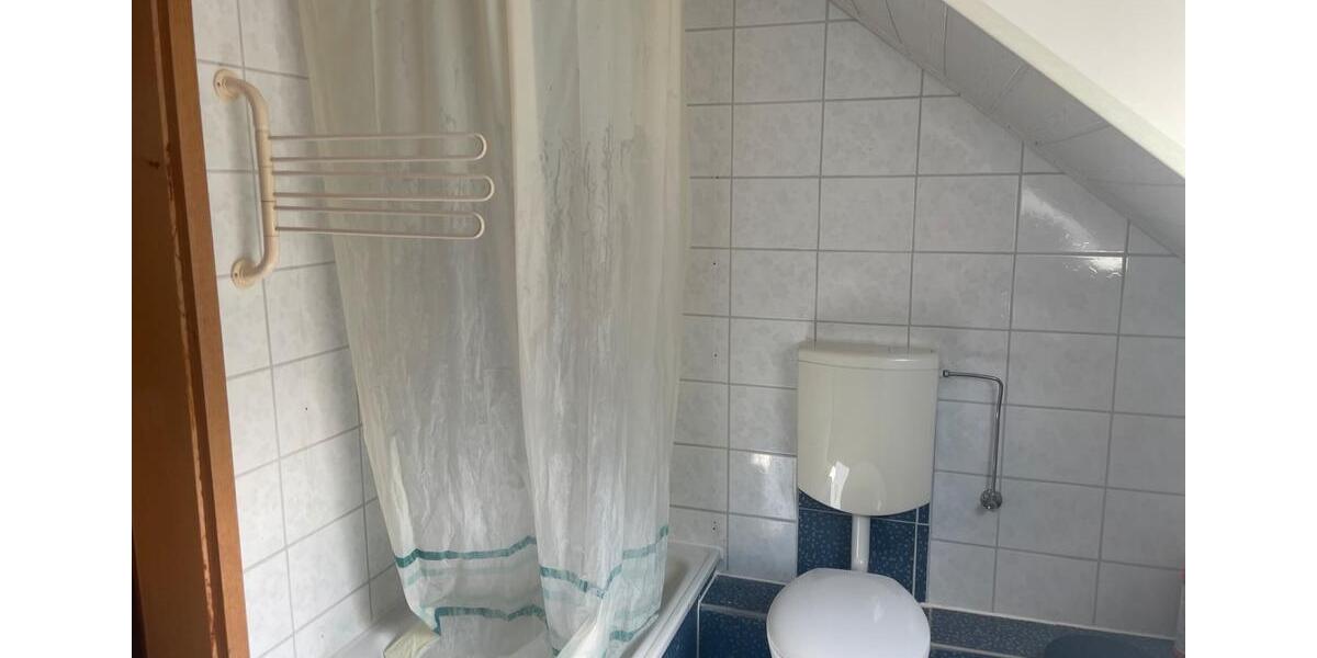 Dachgeschoßwohnung Delmenhorst Deichhorst - 1 Zimmer, 40 m&sup2;, 490&euro; | Angebot:25698835