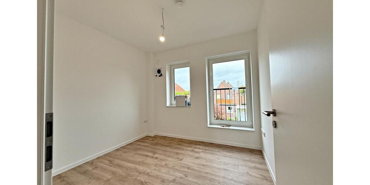 Reihenhaus Apen - 4 Zimmer, 142 m&sup2;, 1.550&euro; | Angebot:23956130