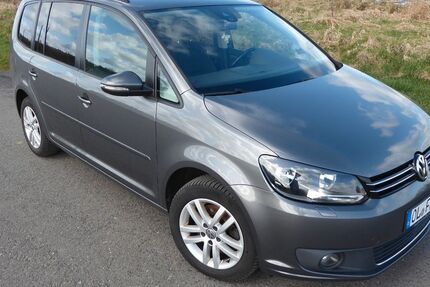 VW Touran 192.000 km 9.800 &euro; Rastede 26180