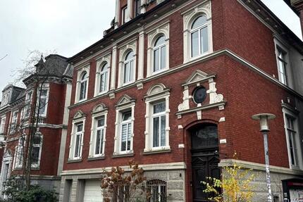 Einmalige Chance: Charmante 4 Zimmer-Wohnung in historischer Stadtvilla ab sofort zu vermieten! 4 zimmer