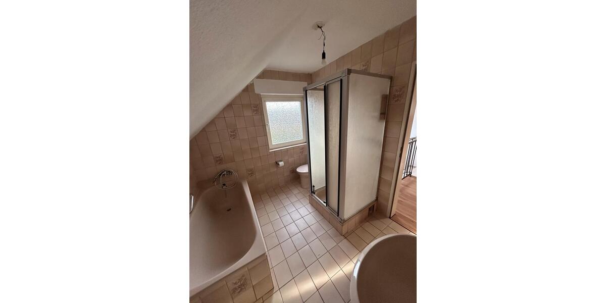 Doppelhaushälfte Westerstede - 4 Zimmer, 100 m&sup2;, 270.000&euro; | Angebot:26489385