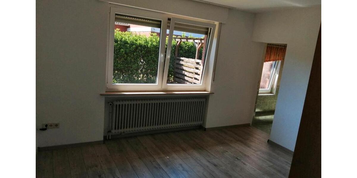 Erdgeschoßwohnung Friesoythe - 2 Zimmer, 80 m&sup2;, 390&euro; | Angebot:25569912