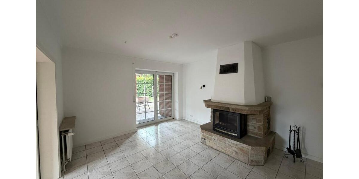 Einfamilienhaus Rastede - 9 Zimmer, 254 m&sup2;, 645.000&euro; | Angebot:26943893