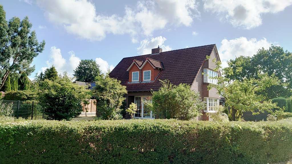 Einfamilienhaus Oldenburg Alexandersfeld - 4.5 Zimmer, 132 m&sup2;, 1.350&euro; | Angebot:27090826