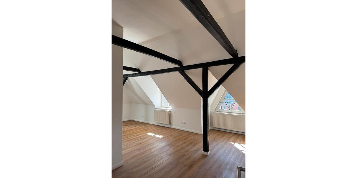 Dachgeschoßwohnung Oldenburg Ziegelhof - 3 Zimmer, 93 m&sup2;, 875&euro; | Angebot:26234885