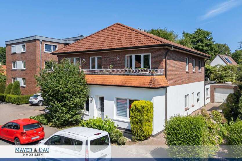 Haus zum Kaufen in Oldenburg 840.000 € 303 m²
